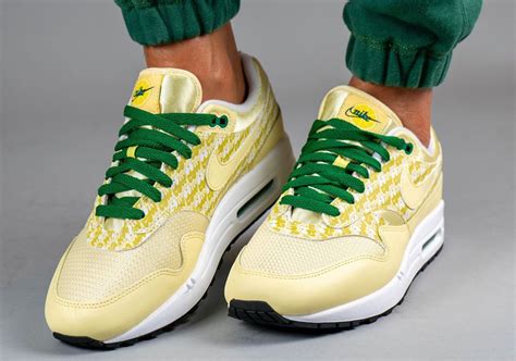 fake nike air max lemonade yellow|nike air max 1 nose dent.